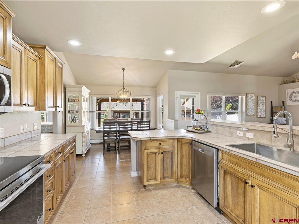 1708 Freedom Way Montrose CO 81401