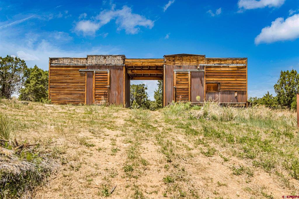 1917 County Road 22 Montrose CO 81403