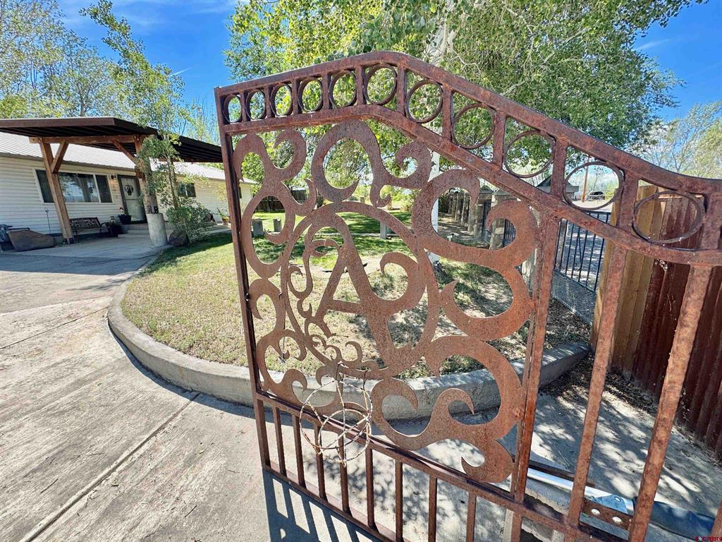 8844 6075 Road Montrose CO 81401