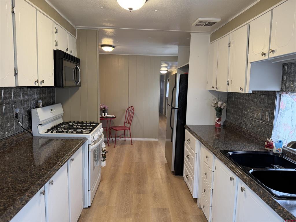 383 S Hillcrest Drive Montrose CO 81401