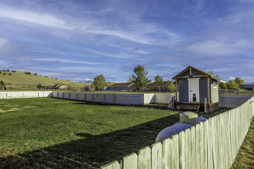 19555 6575 Road Montrose CO 81403