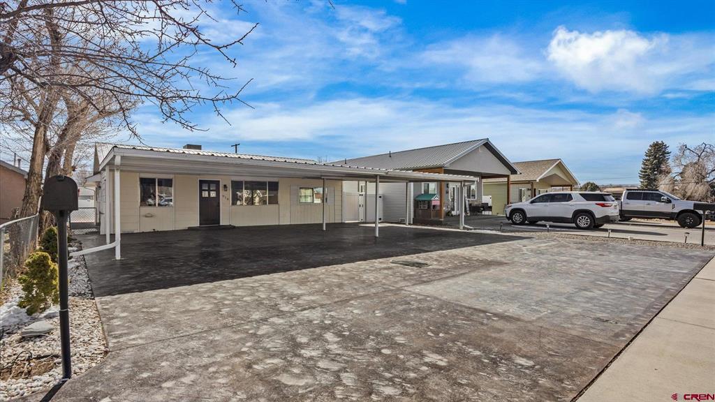 918 S 10th Street Montrose CO 81401
