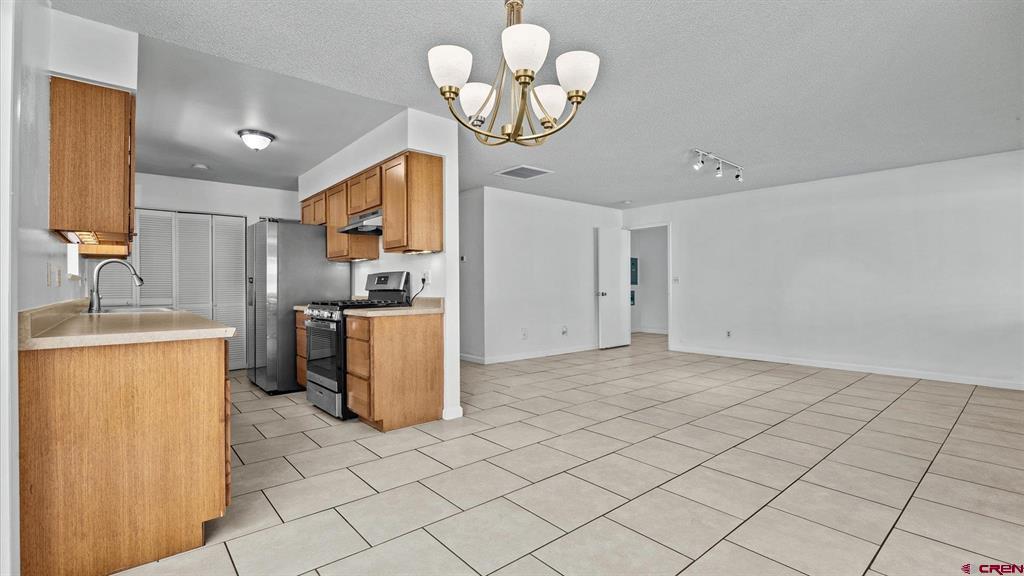 918 S 10th Street Montrose CO 81401