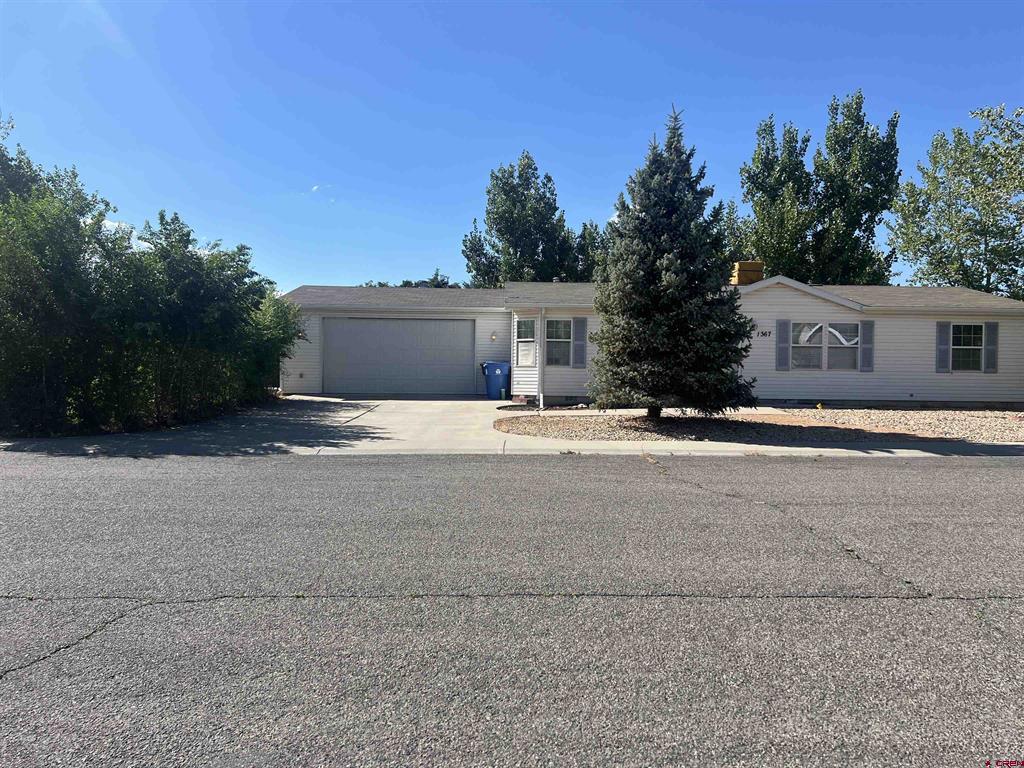 1367 Corral Drive Montrose CO 81401