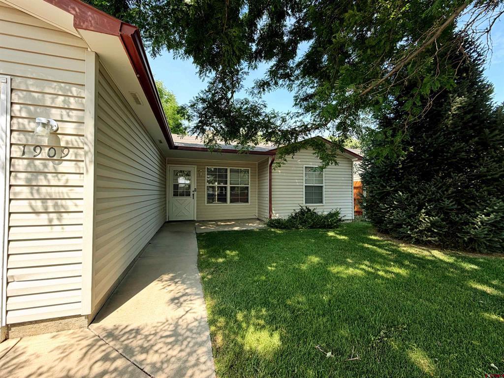 1909 Ouray Drive Montrose CO 81401