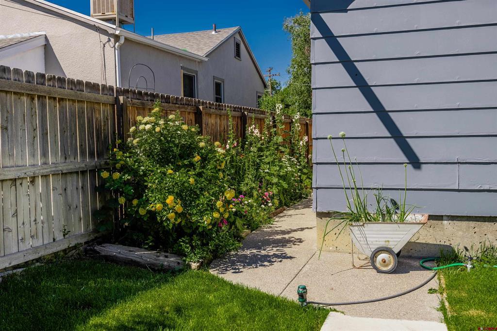 530 N Park Avenue Montrose CO 81401