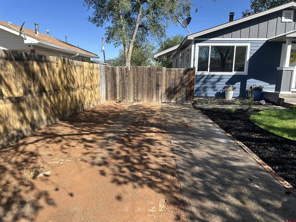 739 S 8th Street Montrose CO 81401