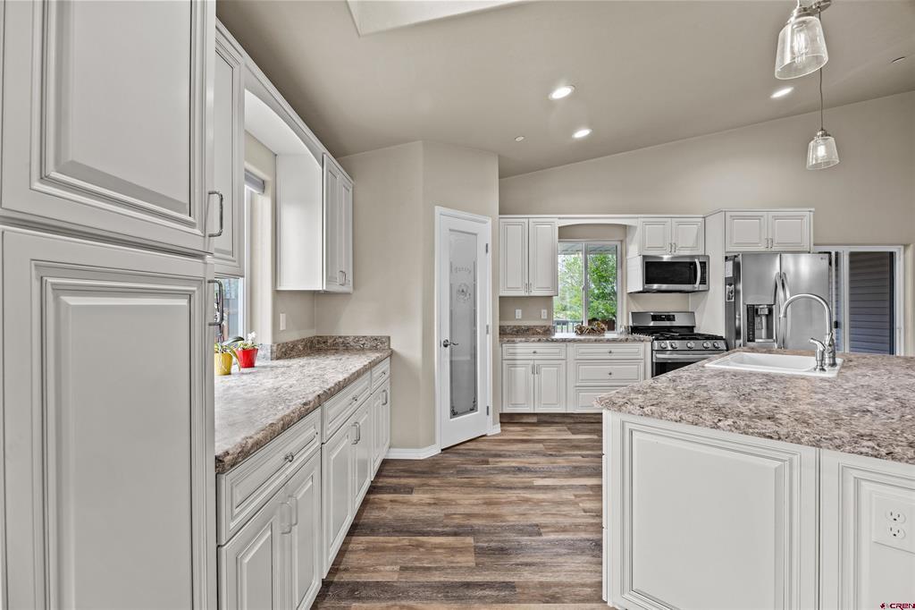 357 6410 Court Montrose CO 81403