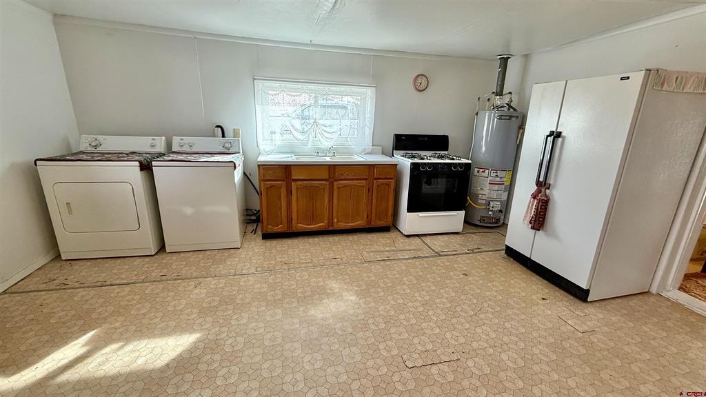 1704 Ross Avenue Alamosa CO 81101