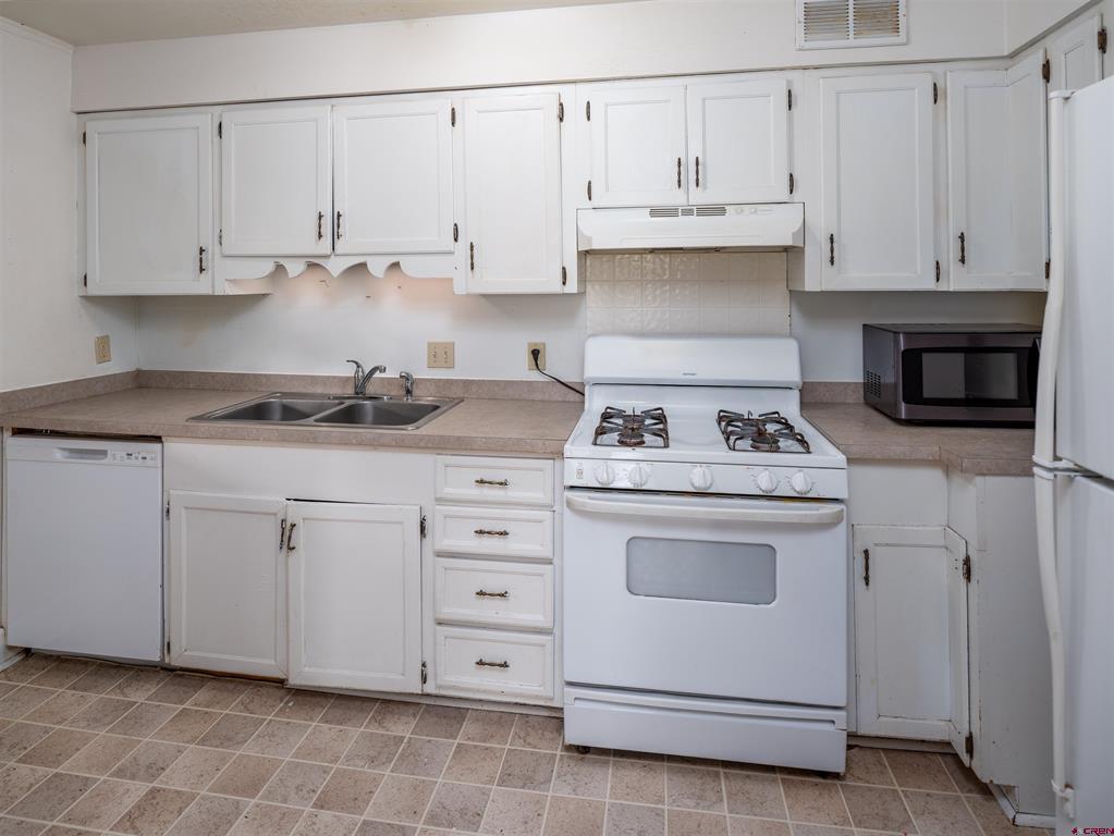 318 N Linden Street Cortez CO 81321
