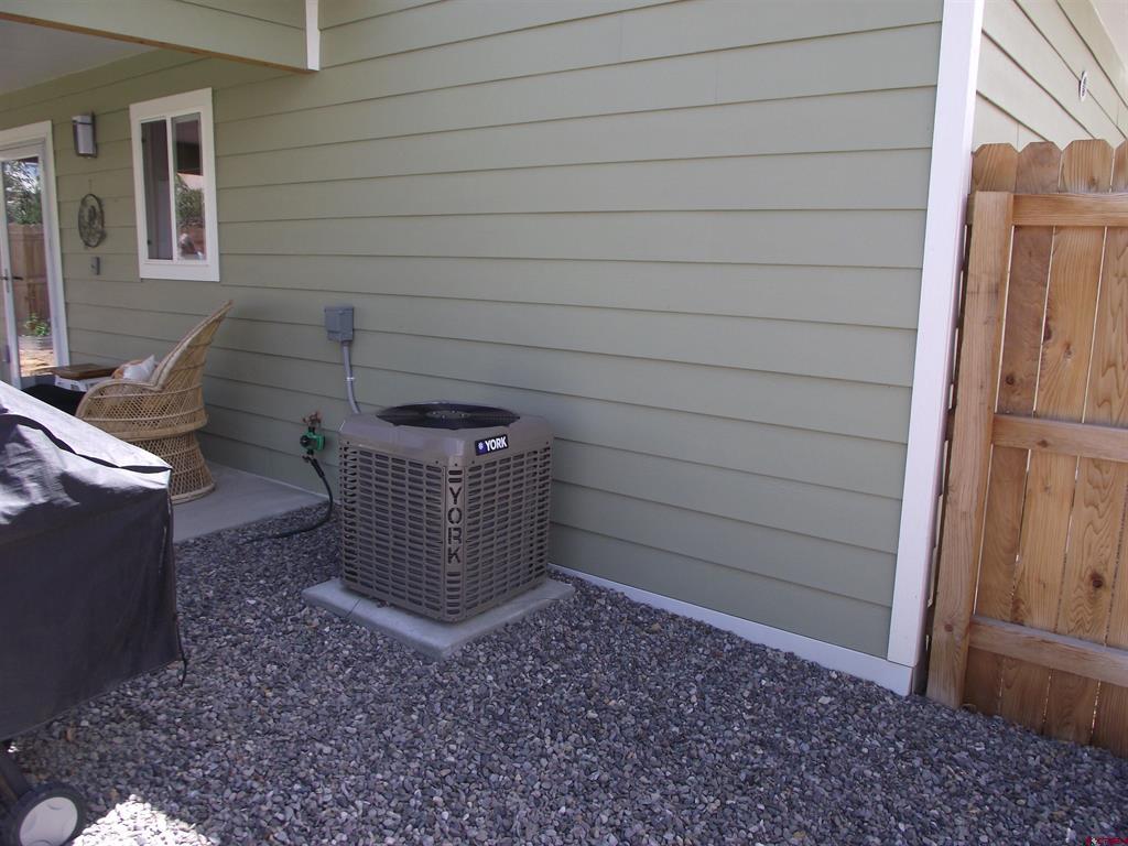 937 S 10th Street Montrose CO 81401
