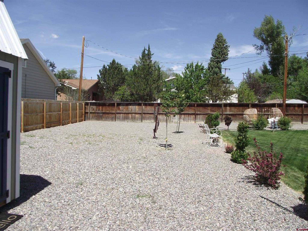 937 S 10th Street Montrose CO 81401