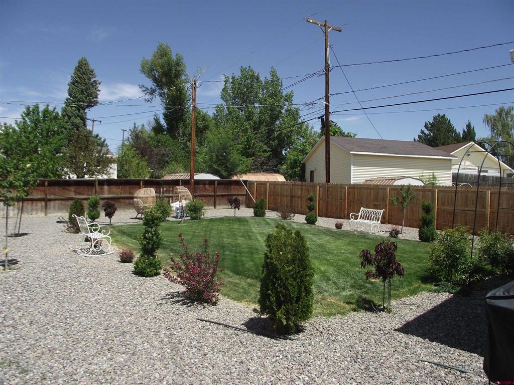 937 S 10th Street Montrose CO 81401