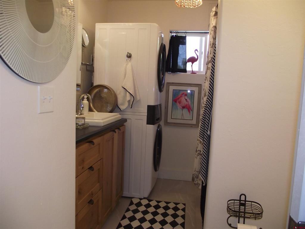 937 S 10th Street Montrose CO 81401
