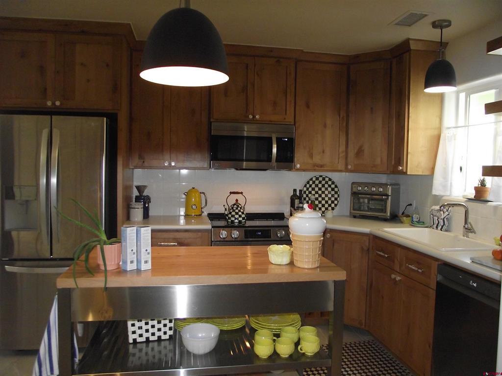 937 S 10th Street Montrose CO 81401
