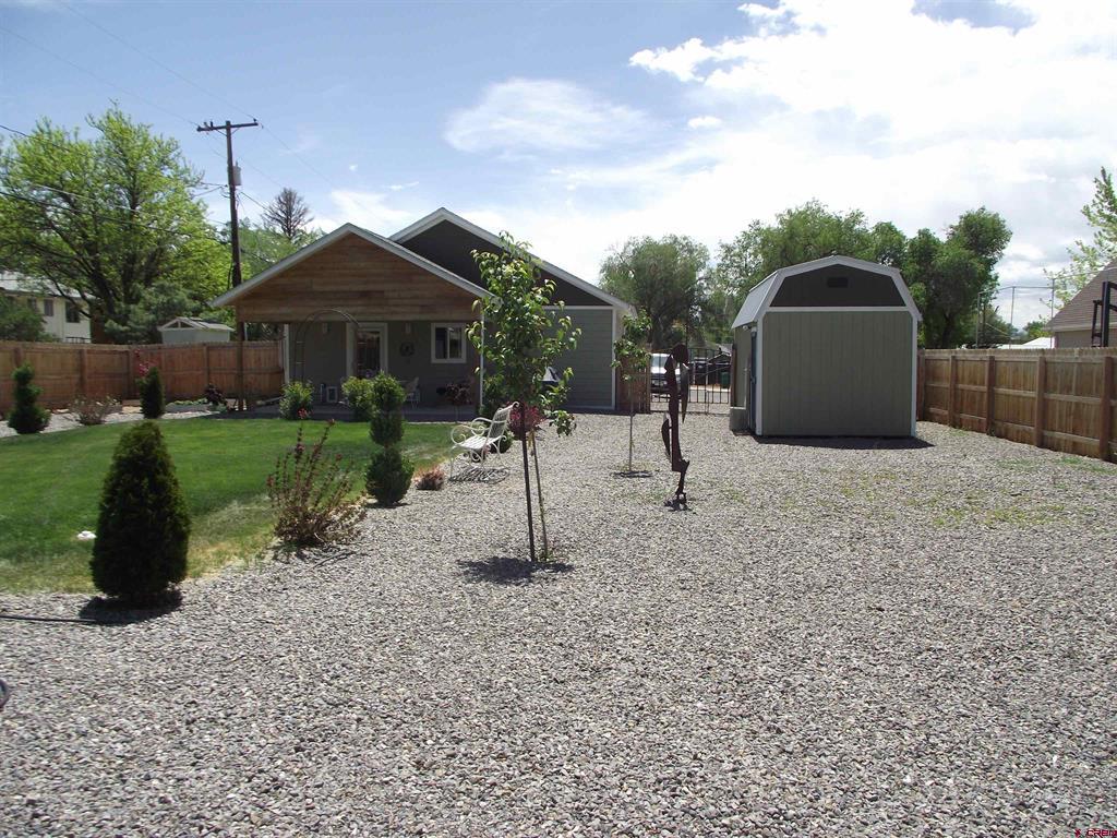937 S 10th Street Montrose CO 81401