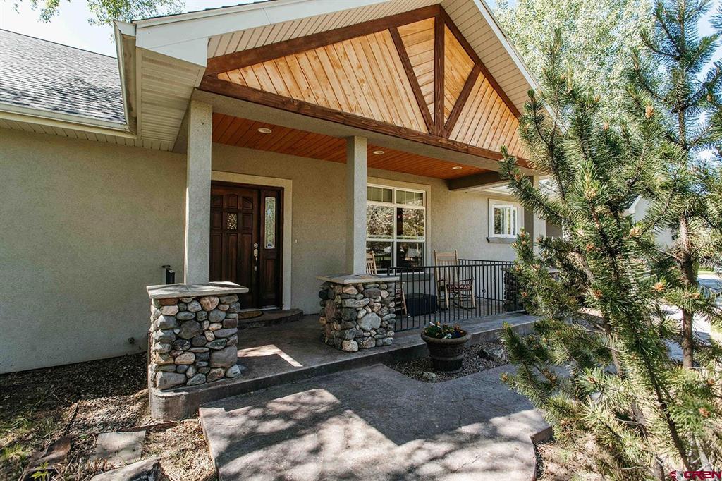 1626 E Main Street Montrose CO 81401