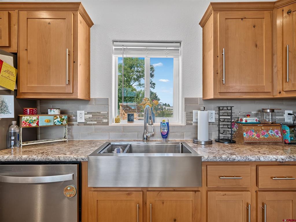 303 Cr 320 Ignacio CO 81137