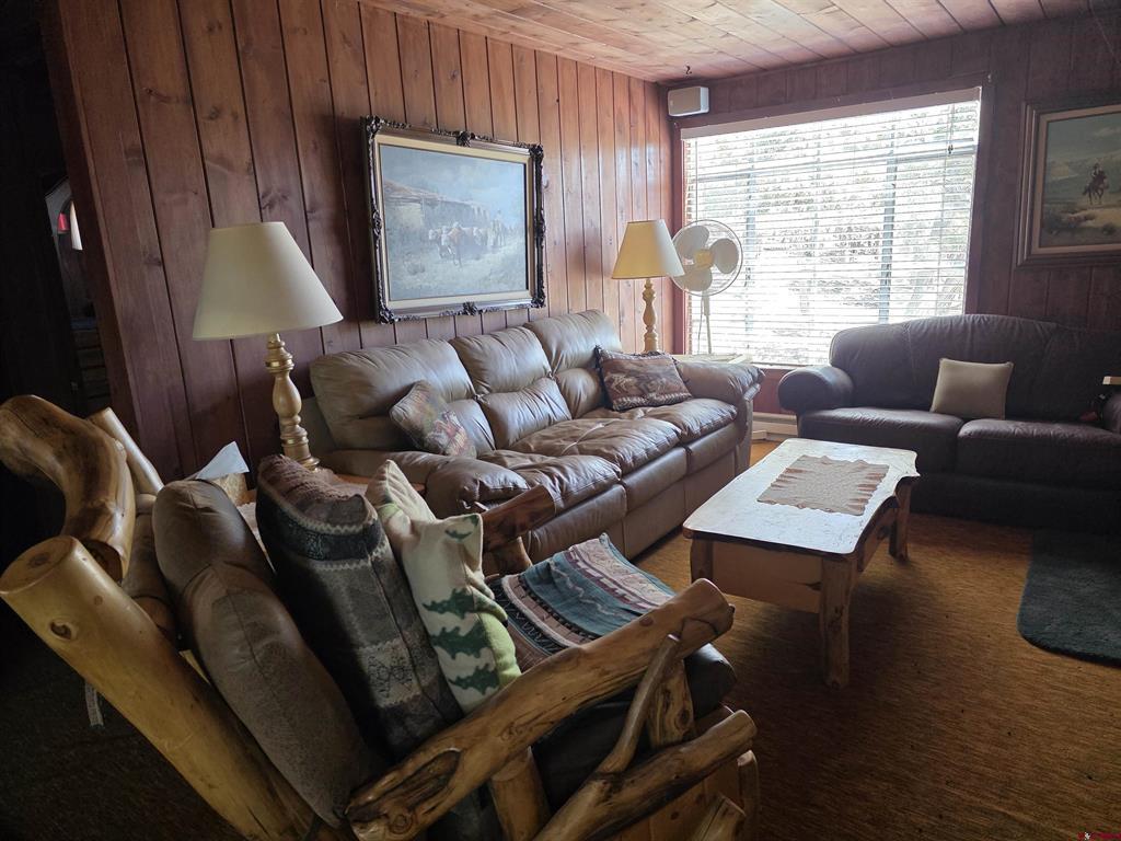 25 And 47 Hoot N Holler Arboles CO 81121