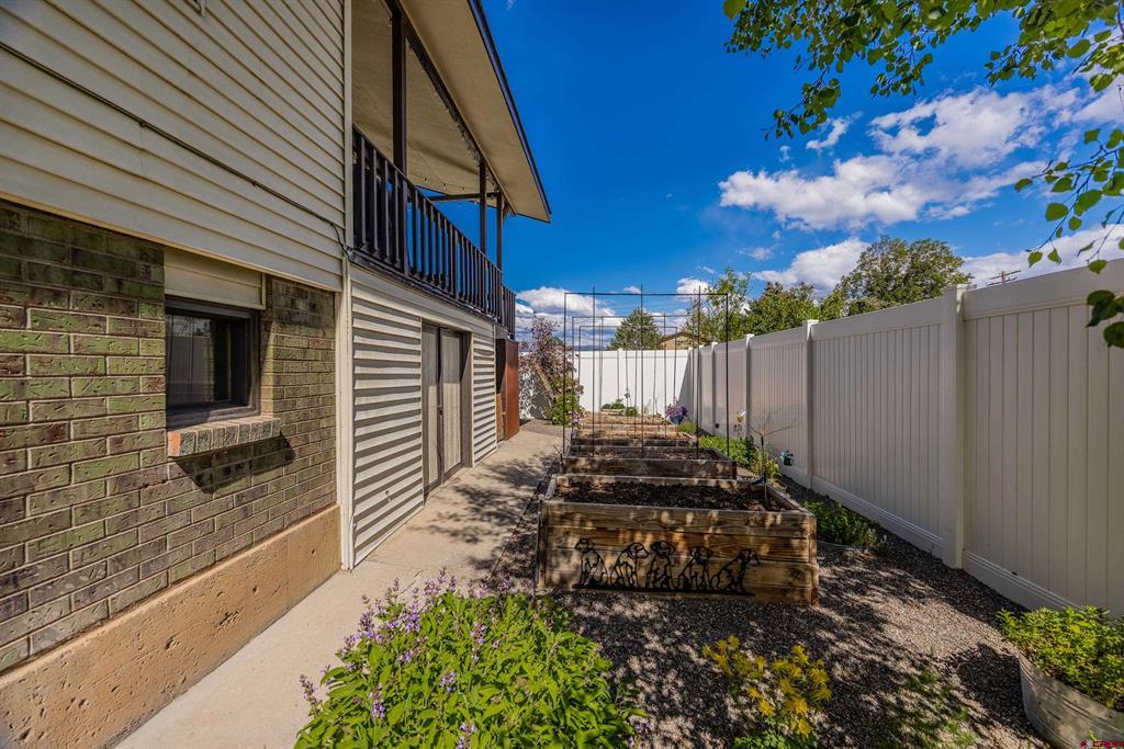 1621 Dover Road Montrose CO 81401