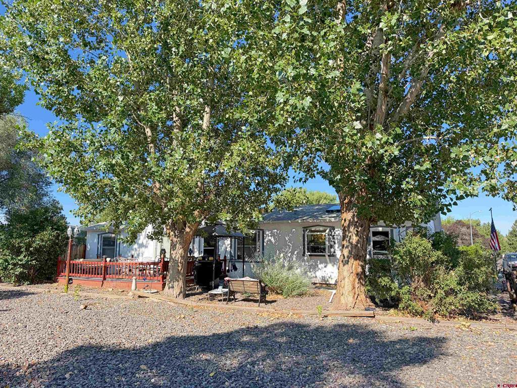 1522 Arizona Street Montrose CO 81401