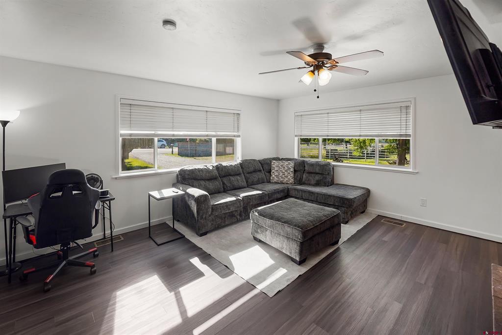577 N Mountain View Drive Bayfield CO 81122