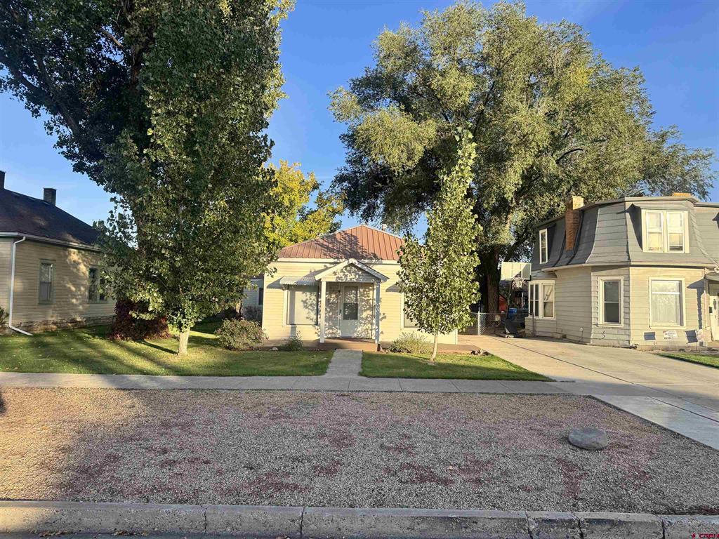 629 S 3rd Street Montrose CO 81401