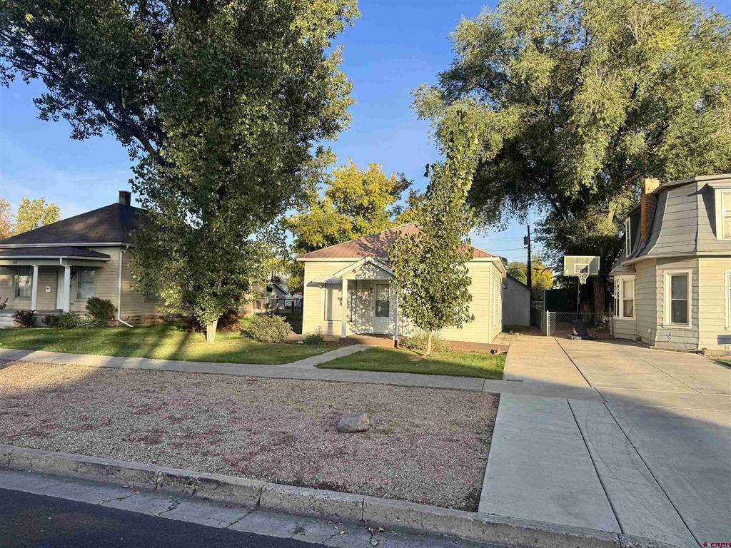 629 S 3rd Street Montrose CO 81401