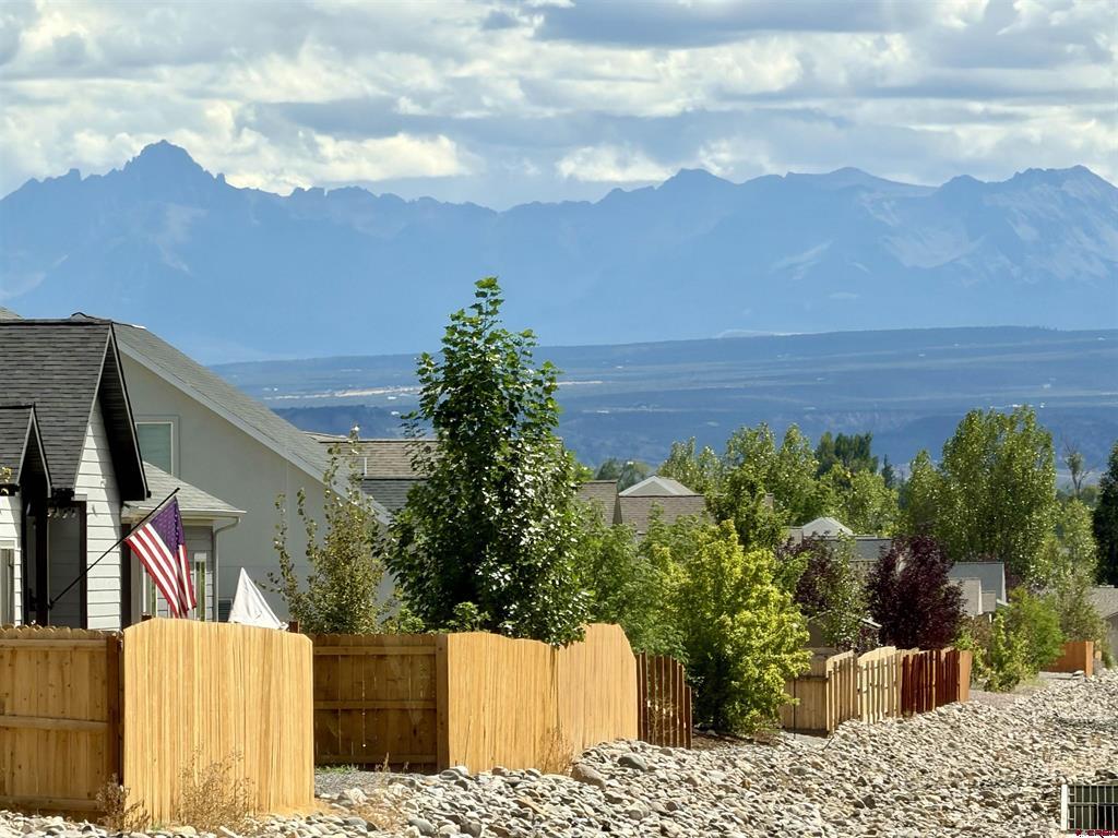 1609 Magpie Gulch Street Montrose CO 81401