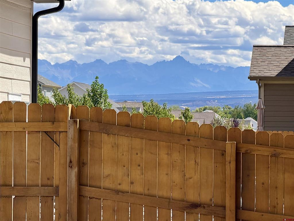 1609 Magpie Gulch Street Montrose CO 81401