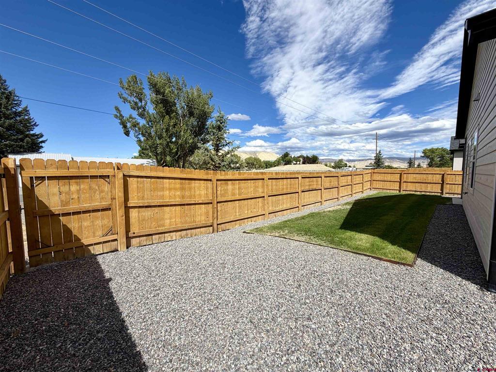 1609 Magpie Gulch Street Montrose CO 81401