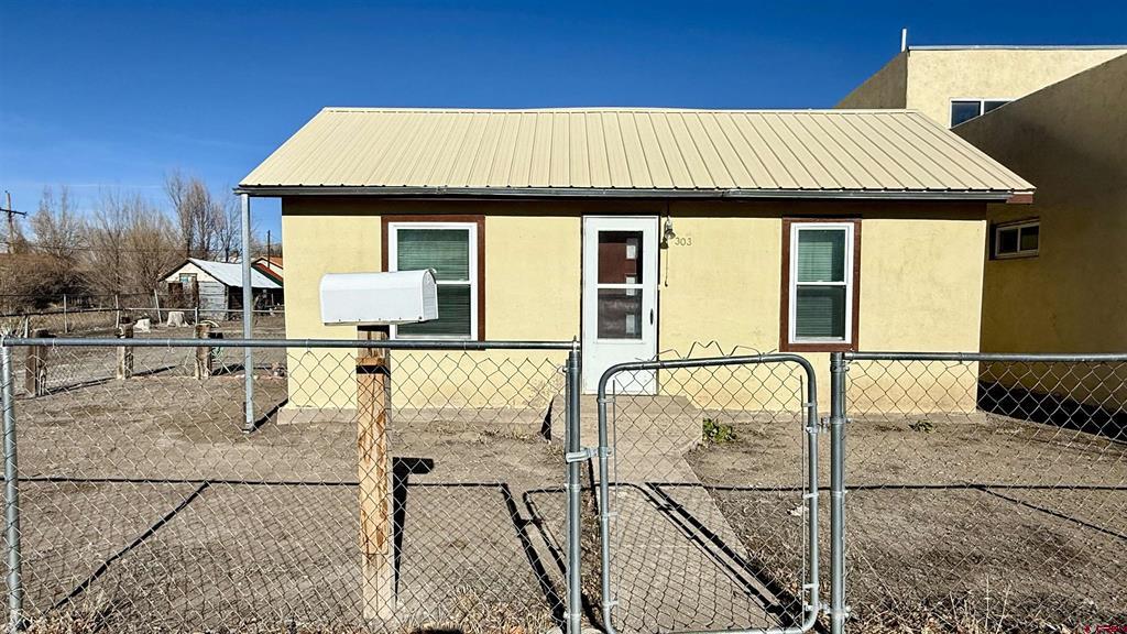 303 9th Street Alamosa CO 81101