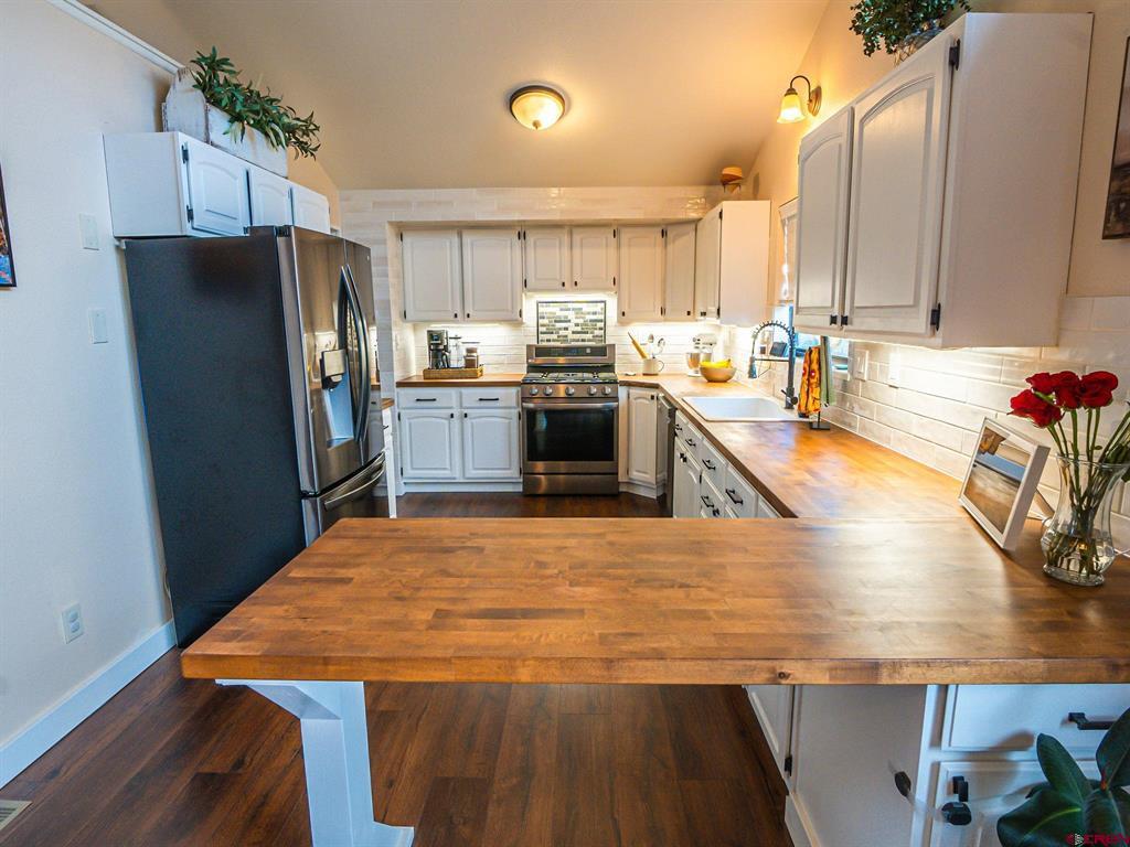 1323 Manchester Drive Montrose CO 81401