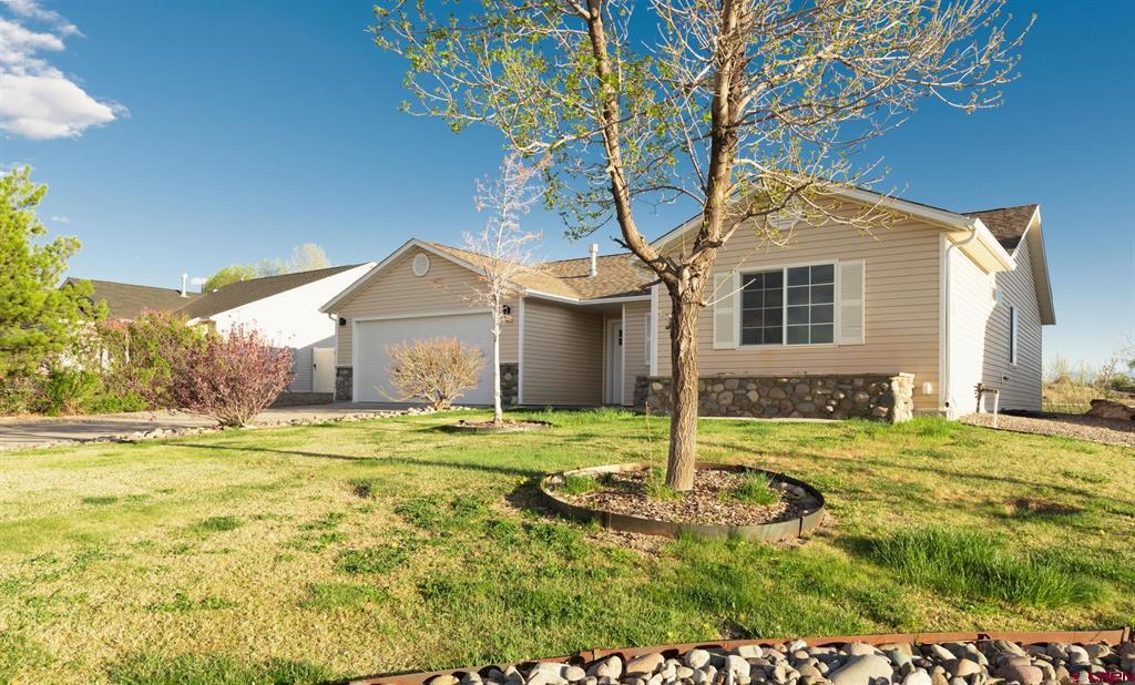 1512 Branding Iron Drive Montrose CO 81401