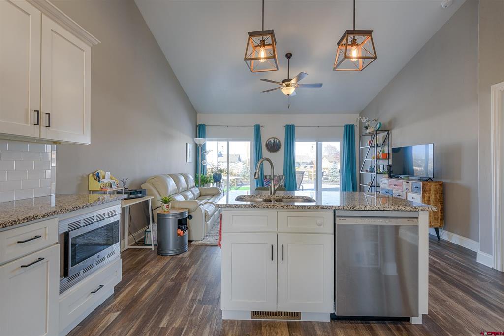 2113 Market Street Montrose CO 81401