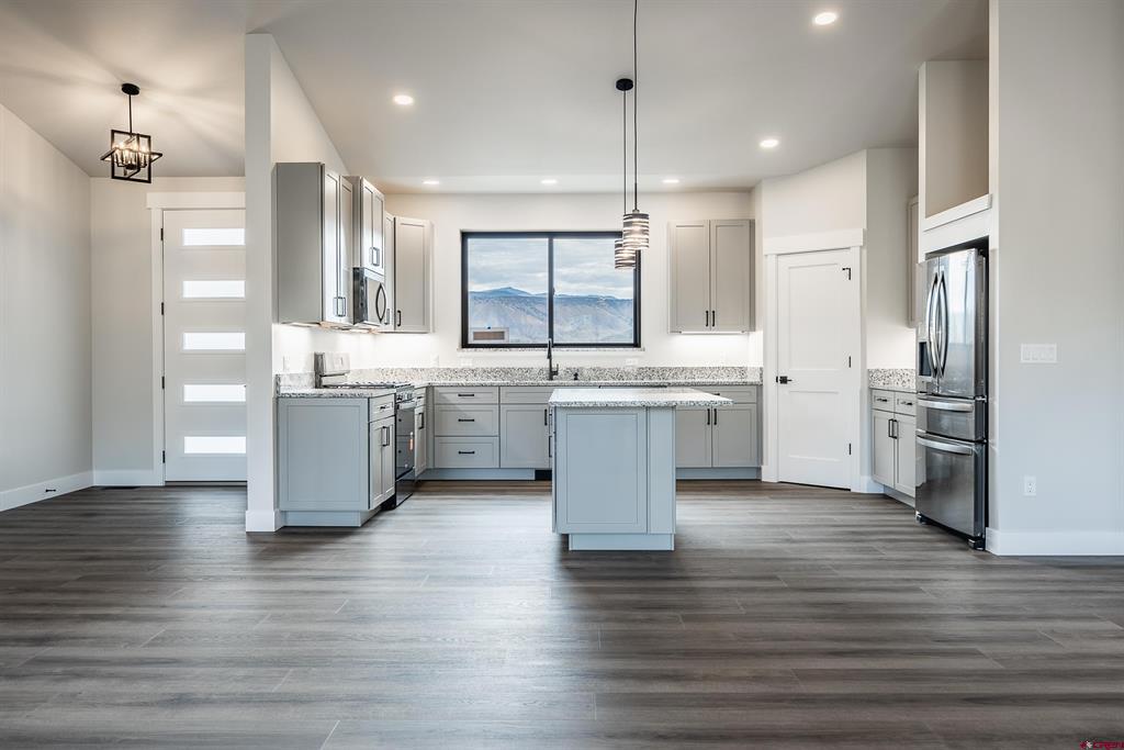 22165 6840 Court Montrose CO 81403