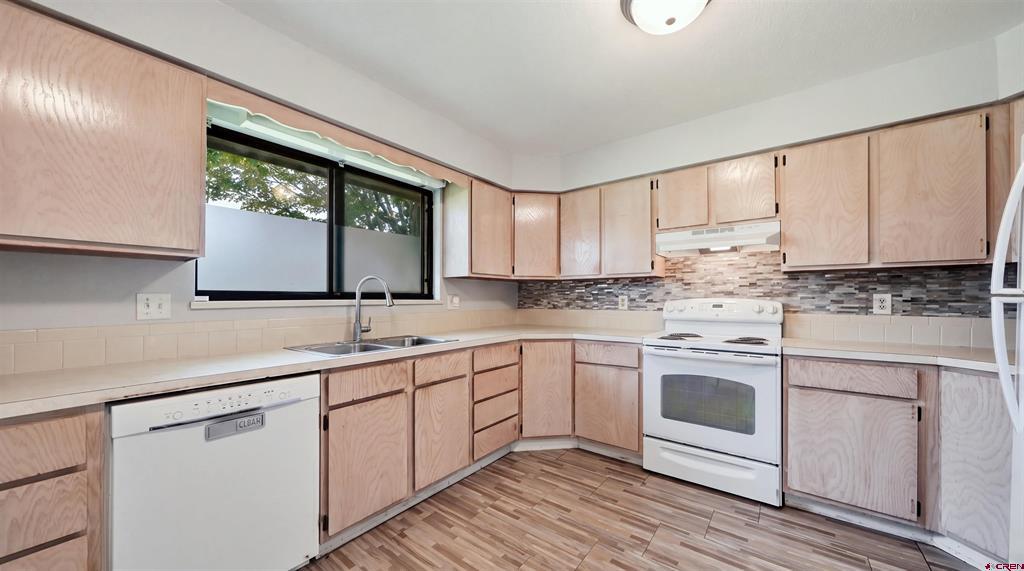 2048 Winston Way Montrose CO 81401