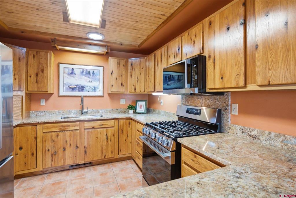 15586 Road 36.5 Mancos CO 81328