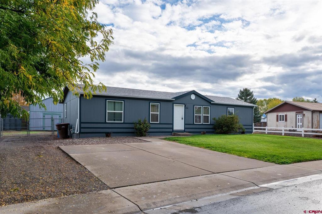1269 Corral Drive Montrose CO 81401