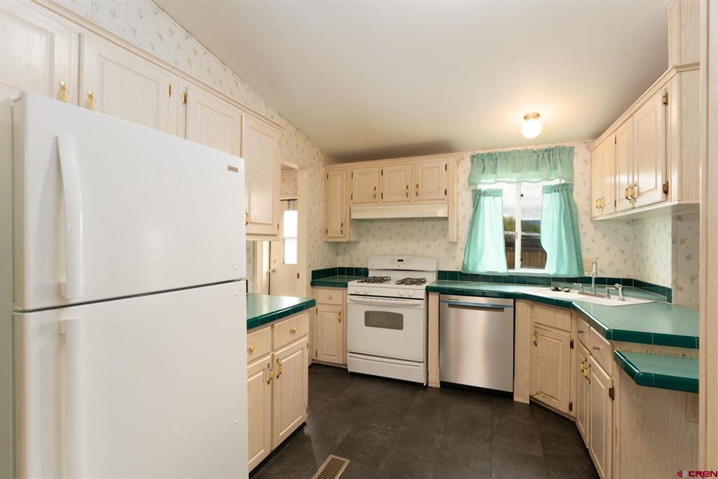 1269 Corral Drive Montrose CO 81401