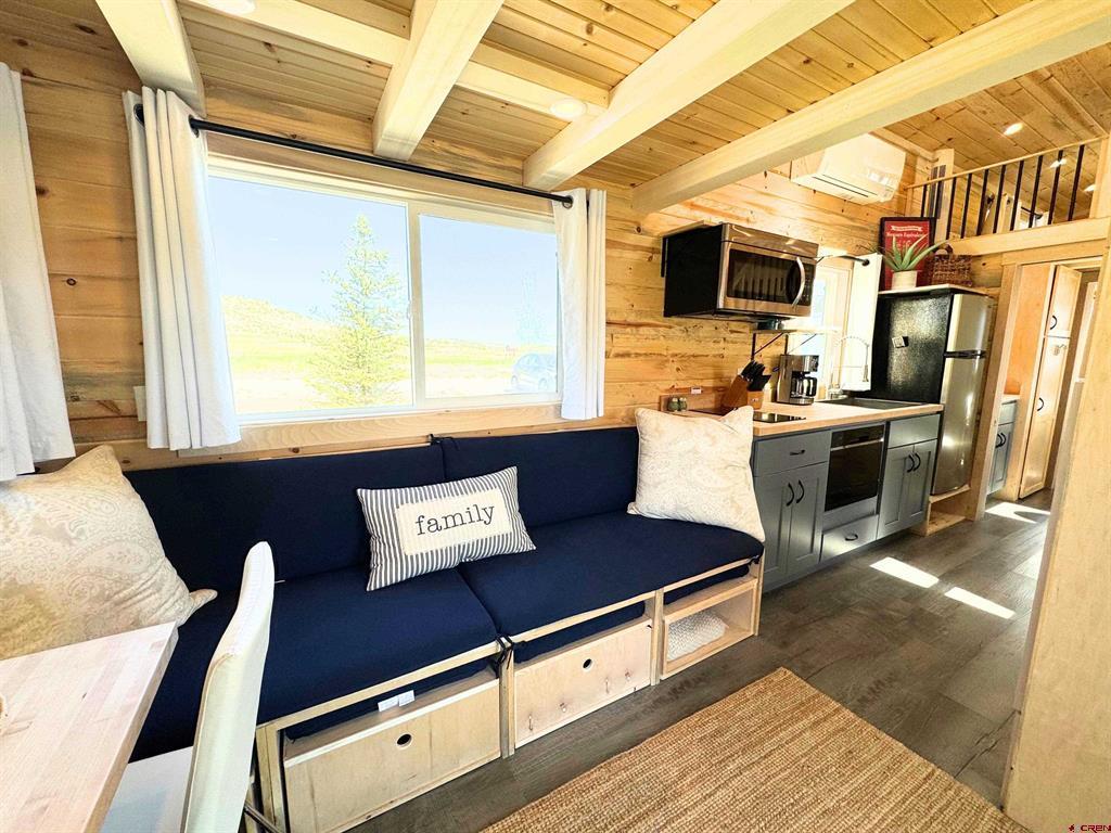 22130 6850 Road Montrose CO 81403