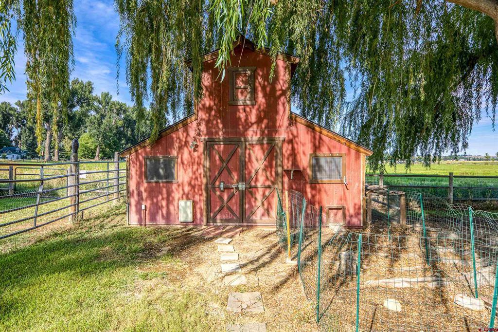 15189 6125 Road Montrose CO 81403
