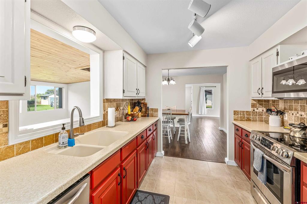 15189 6125 Road Montrose CO 81403