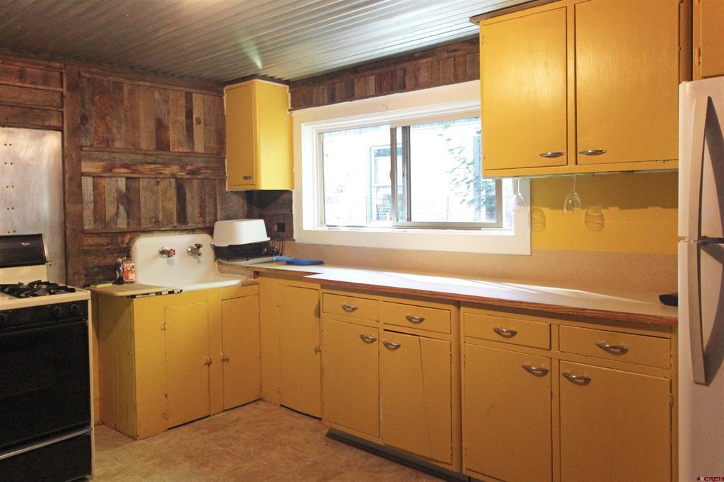 304 S Walnut Street Mancos CO 81328