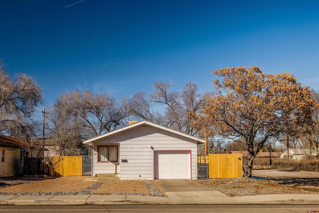 447 S 12th Street Montrose CO 81401