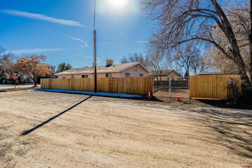 447 S 12th Street Montrose CO 81401