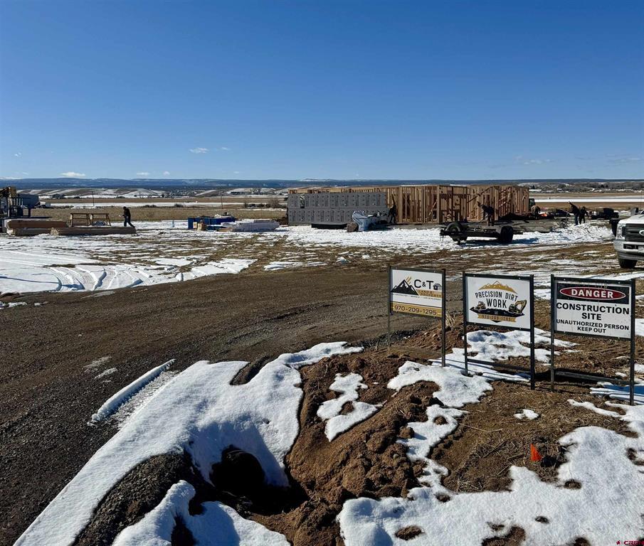 10013 5800 Road Montrose CO 81403