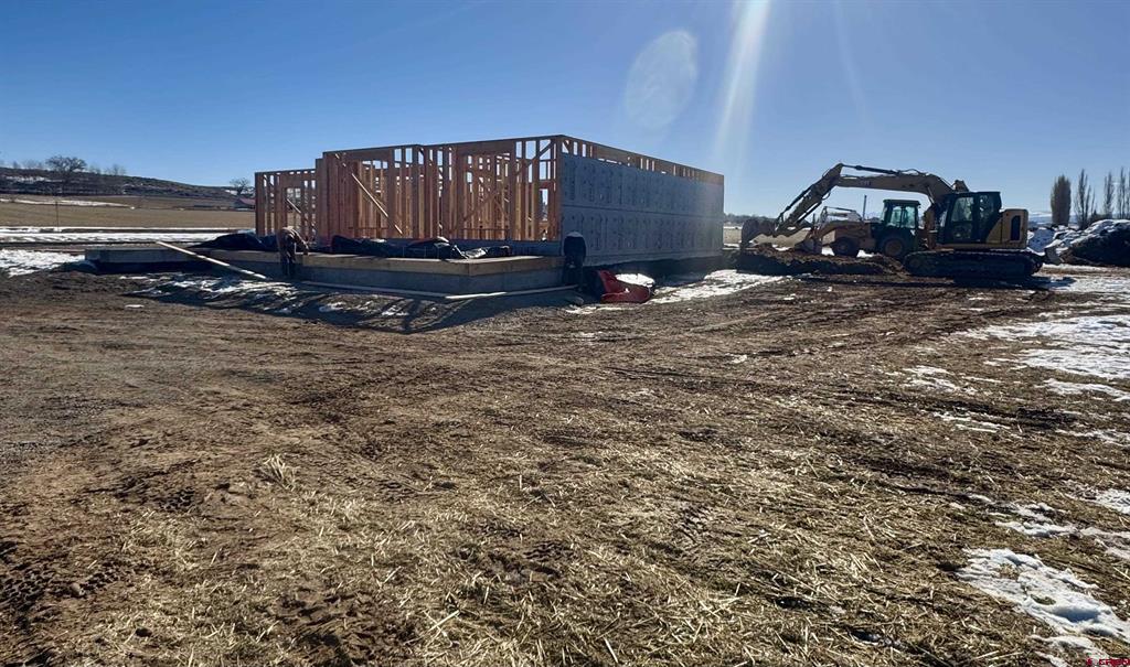 10013 5800 Road Montrose CO 81403