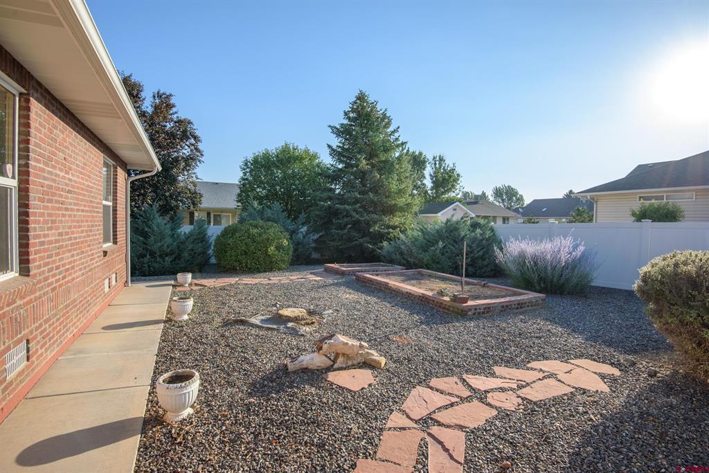 1669 Ironton Street Montrose CO 81401