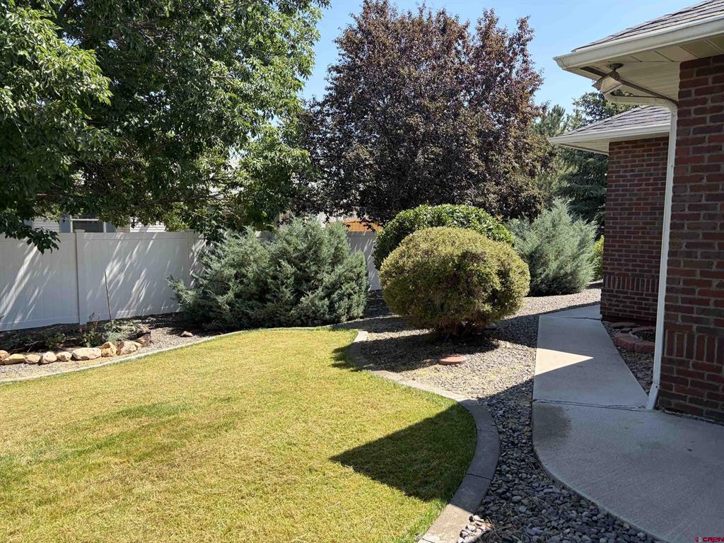 1669 Ironton Street Montrose CO 81401